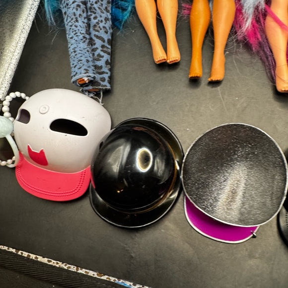 LOL Surprise OMG MGA 9" Neonlicious Snowlicious Uptown Girls Hats 8 Doll Lot - Picture 12 of 14